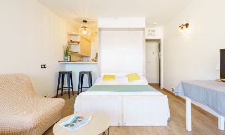 Sofitel/Miramar Apartment 2 7