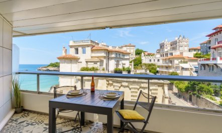 Sofitel/Miramar Apartment 2