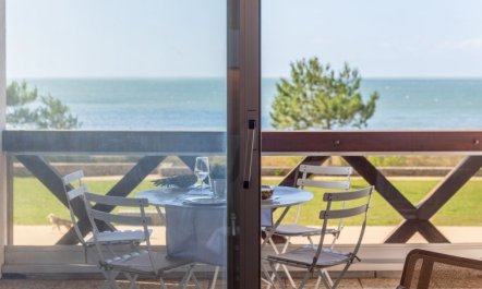 Le Britannia Apartment 3 2