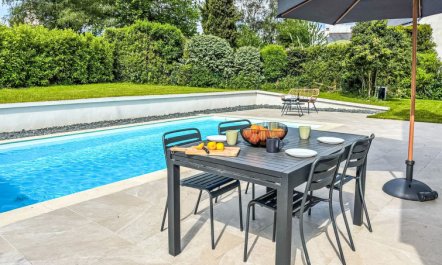 La Tour Bourgerel avec piscine