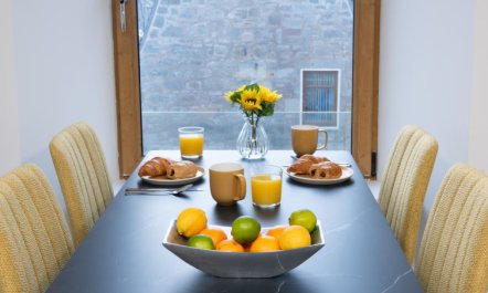 Harbour Nights Deluxe 7E 7