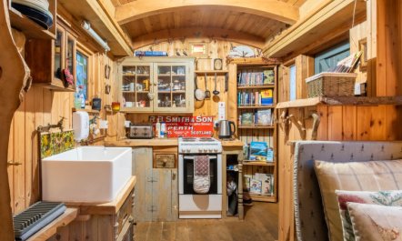 Shepherds Hut 8