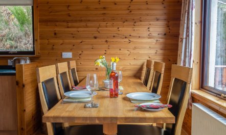 Achmony Number 10 Holiday Home 4 8