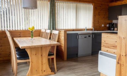 Achmony Number 6 Holiday Home 3 9