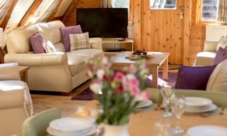 Rabbie Burns Lodge 4