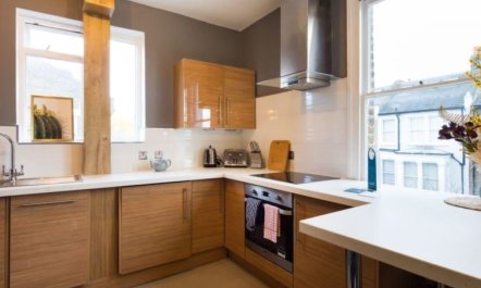 Lenna Gdns 2 Bed Apartment 3 4
