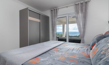 Ria with heated pool 6