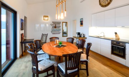 Viva-by the sea-panorama penthouse Apartment 3 6