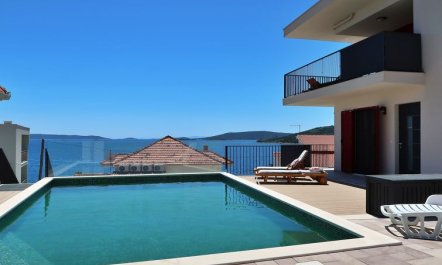 Viva-by the sea-panorama penthouse Apartment 3 1