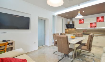 Mornar Apartment 5 4