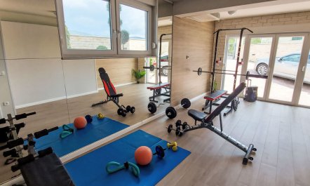 Sea Front Villa Lucija 5