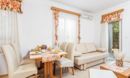 Mihaela 4 Apartment 4 1