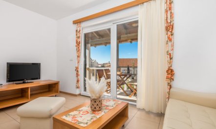 Mihaela 3 Apartment 3 1