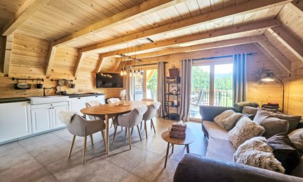 Tomina Koliba Lika 6