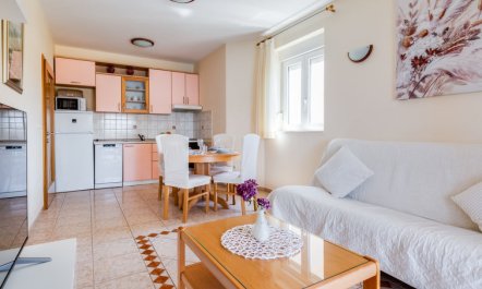 Daria 3 Apartment 3 5