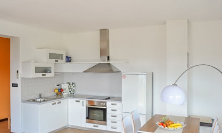 Jadranka Apartment 2 6