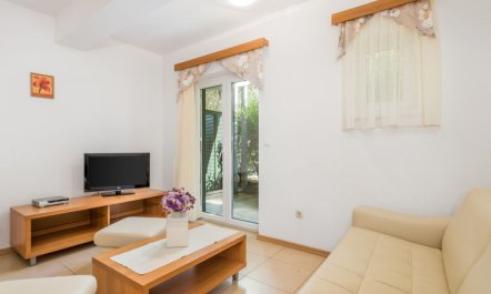 Mare 3 Apartment 3 2