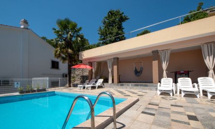 La Mer Apartment 3 6