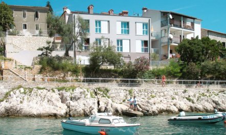 Milevoj Apartment 4 1