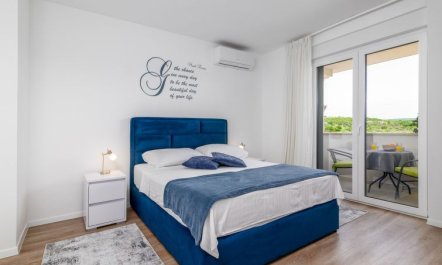 Thalia Apartment 4 1