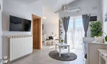 La Mer Apartment 3 3