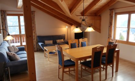 Tga Stgirat Dachgeschoss Apartment 2 1