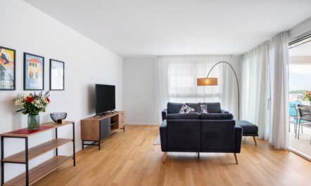 LocTowers A4.8.2 Apartment 19 7