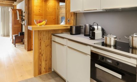 Dianthus Apartment 2 5