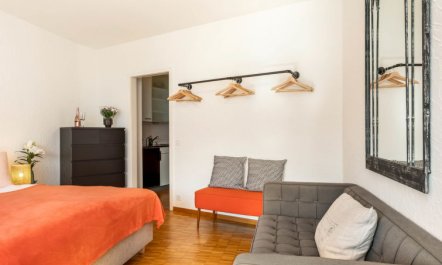 Double Room Modern Apartment 3 6