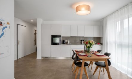 LocTowers A3.7.3 Apartment 9 5