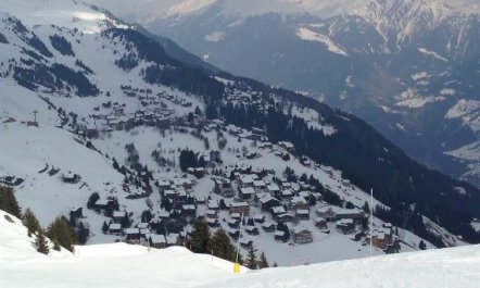 Apartmenthaus Riederhoru A 1. OG Ost 7