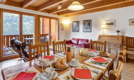 Racer's Retreat Apt.07