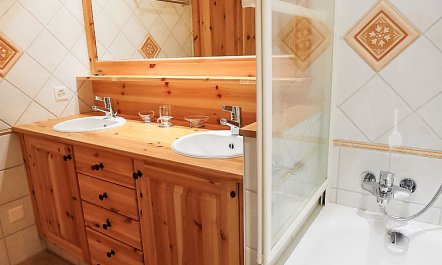 Rhodonite 33 Apartment 5 7