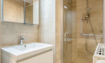 Wanderlust with garage 5