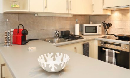 Cook P9/3 Apartment 61 6