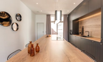 Historical and spacious 'La Tourelle II' Apartment 2 3