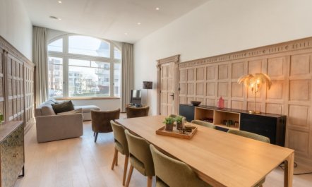 Historical and spacious 'La Tourelle I' 1