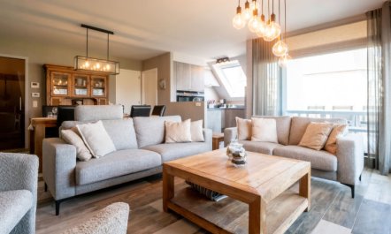 Rochusview.be with parking and terrace