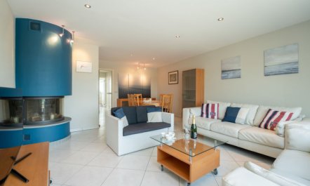 Queen Mary Apartment 3 1