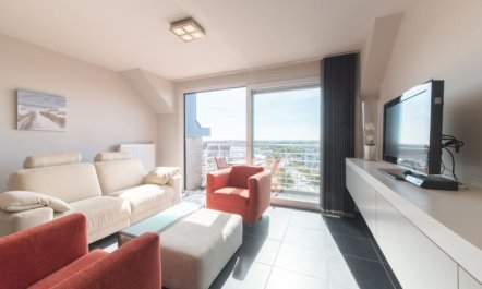 Skyview with parking and balcony 7