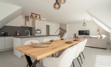 Seabird I with terrace