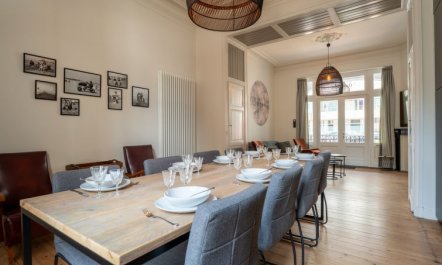 Historical and spacious 'Villa Amanda'