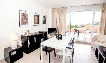 Los Lirios III Apartment 2 6