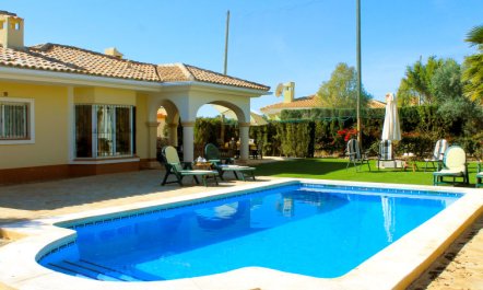 Bonalba Golf, Urb. Los Naranjos