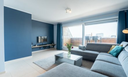 Parklane Apartment 3 6