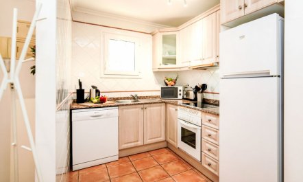 Rosada Holiday Home 4 9