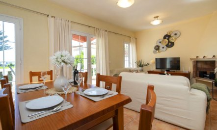 Bel-Air Holiday Home 5 8