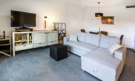 Golden Ray Apartment 2 7