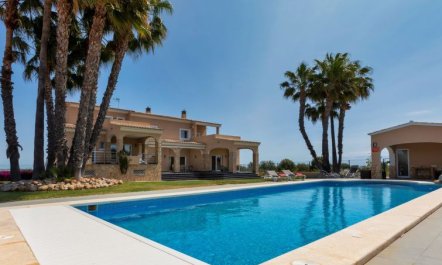 Finca Villa Roig