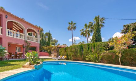 Chill Out on the Sea